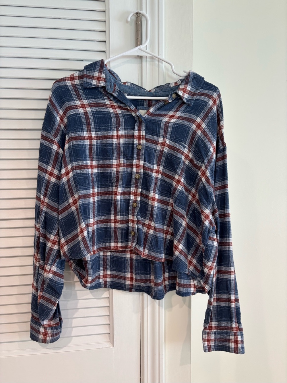 American Eagle Outfitters Cozy Cabin Cropped Flannel